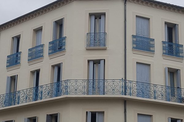 Peinture façade extérieure et ornements